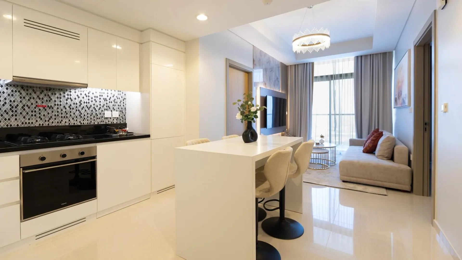 Keyrock Living - Elegant 2Br Escape With Mesmerizing City Views Dubai