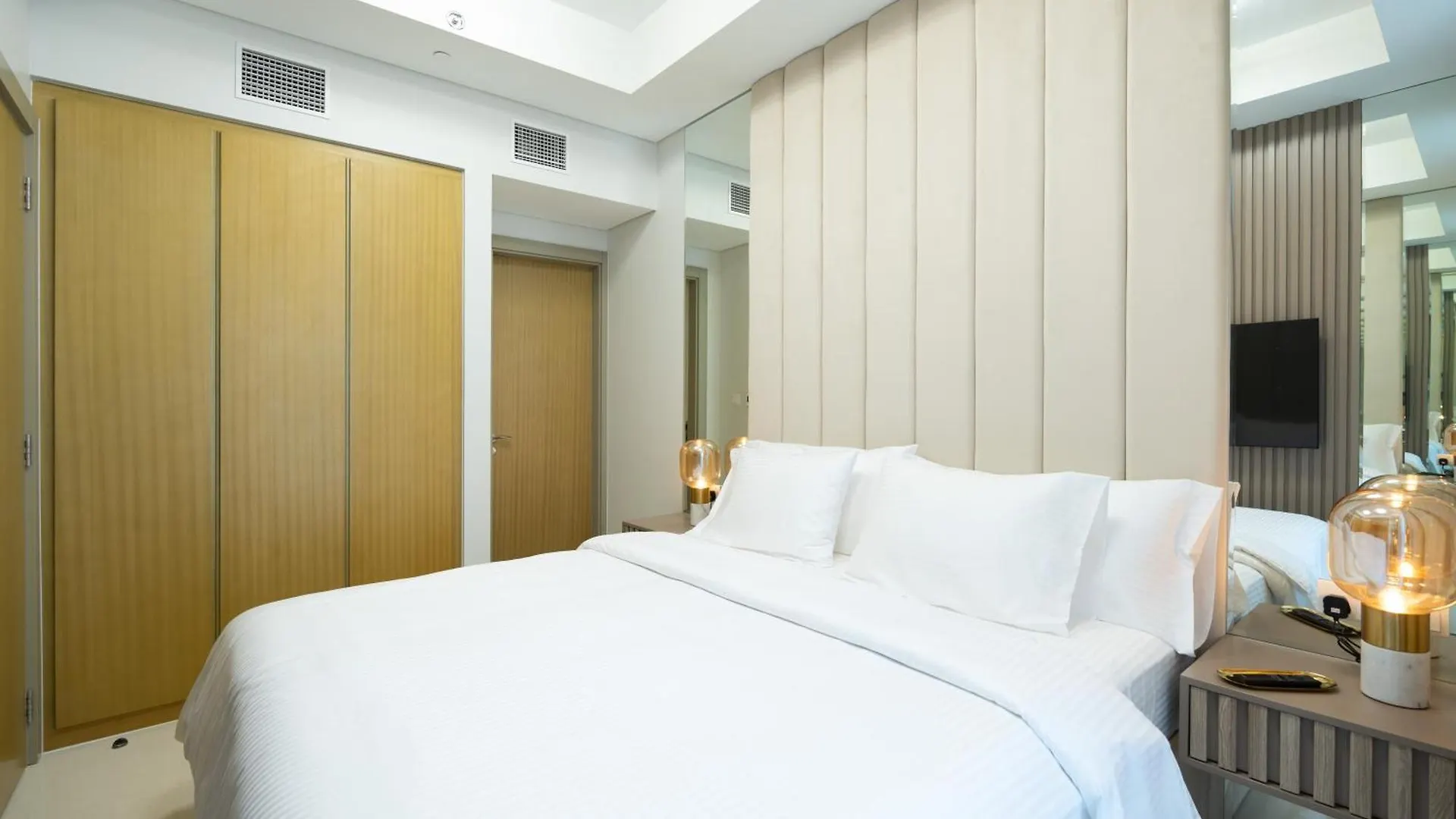 Apartment Keyrock Living - Elegant 2Br Escape With Mesmerizing City Views Dubai United Arab Emirates